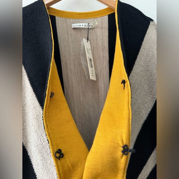 Alice + Olivia Wool Poncho black/tan/gold OS NWT - Picture 10 of 15